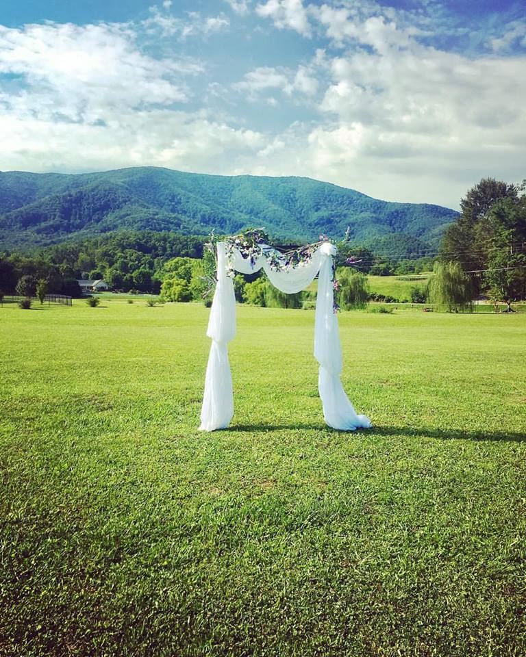 A King's Lodge, Sevierville, Tennessee, Wedding Venue